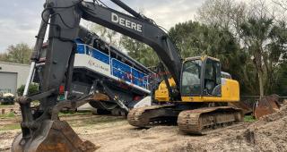 2019 John Deere 250G Crawler Excavator