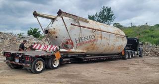 Misc. Mfg. Concrete Silo 29 Foot Tank