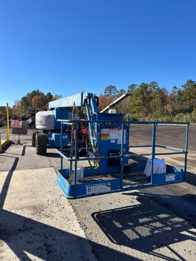 2010 Genie Z80 / 60 Boom Lift (4x4)