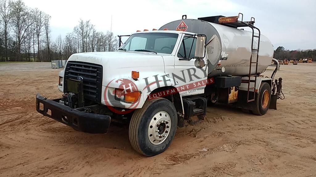 1998 Ford F800 S/A Asphalt Distributor Truck (#1781 ...