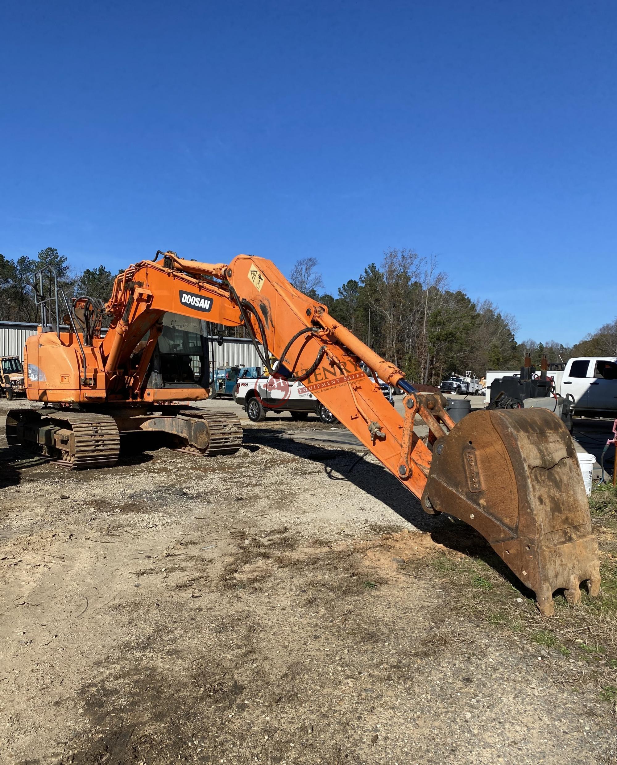 2012 Doosan DX140LCR Excavator (#2125) - Henry Equipment Sales